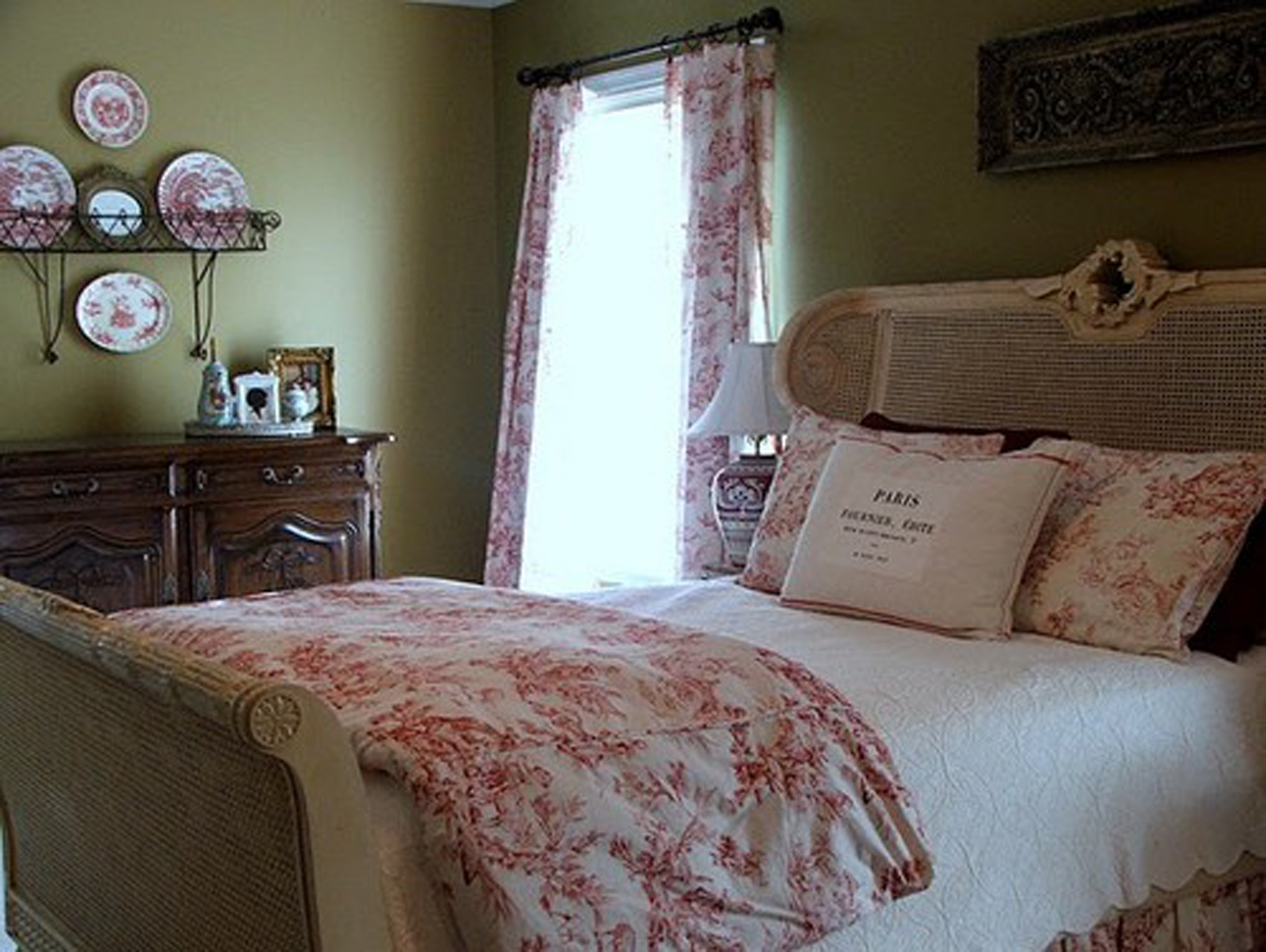 romantic bedroom ideas for her, Romantic Bedroom Decor: Some Tips